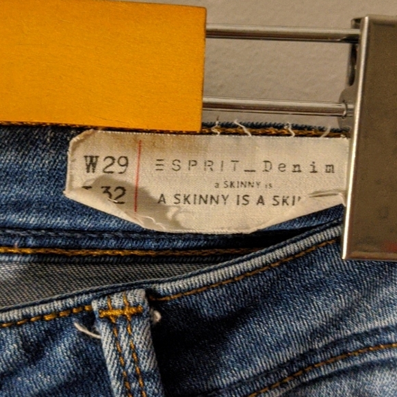 Esprit Jeans - Picture 3 of 3
